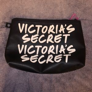 Vitoria Secret makeup bag❤️